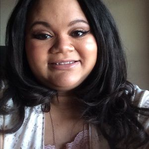 Meet your Posher, Samantha